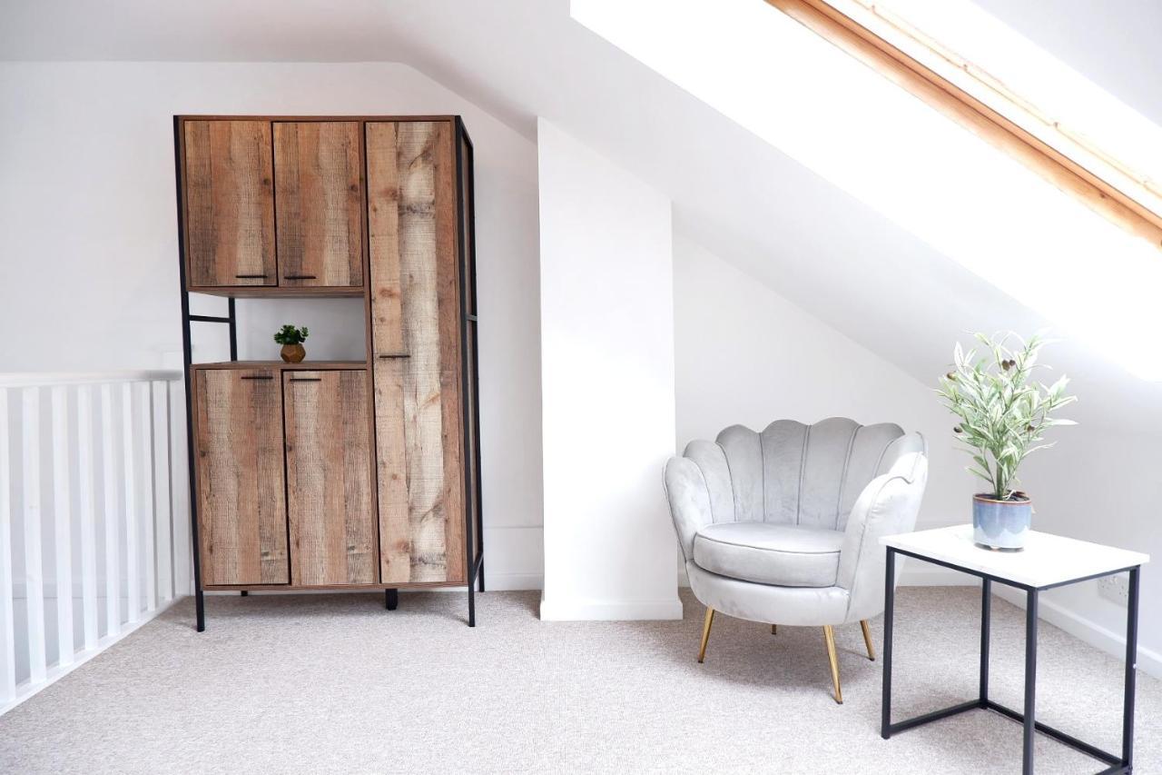 Comfortable And Cozy 4-Bedroom House Near The Hospital CBG Eksteriør bilde