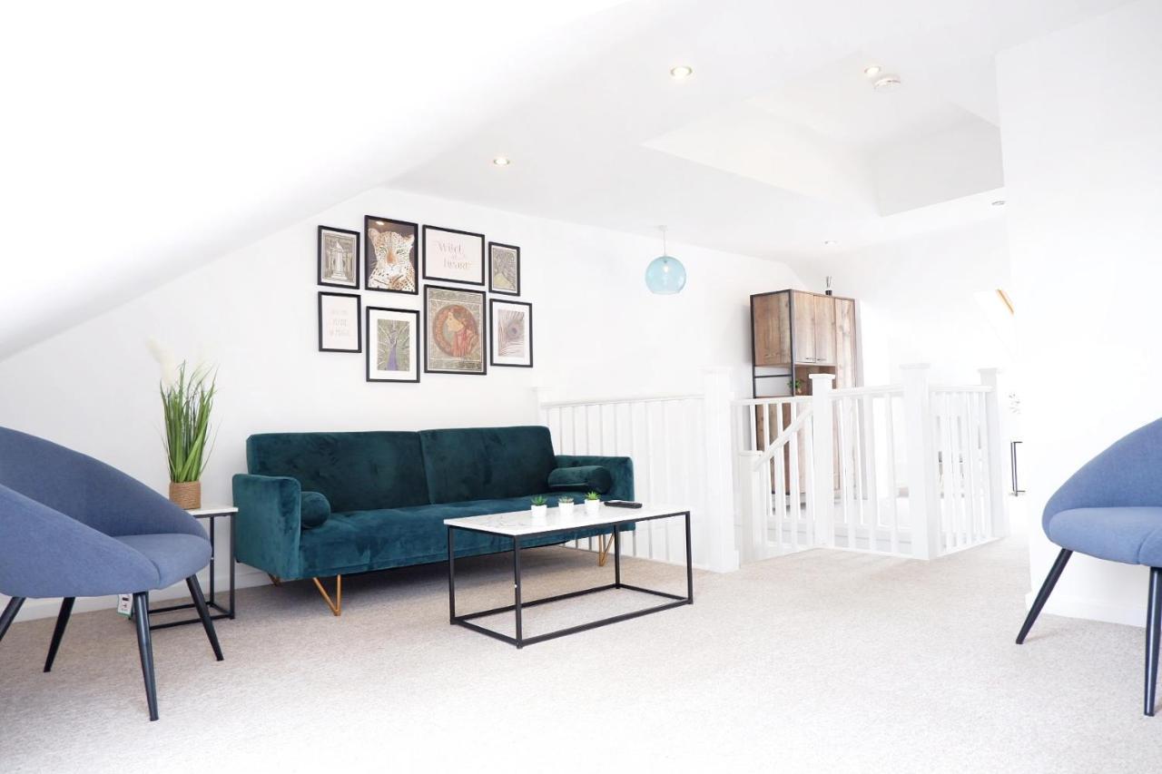 Comfortable And Cozy 4-Bedroom House Near The Hospital CBG Eksteriør bilde